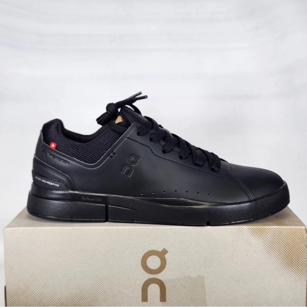 Men's On THE ROGER Advantage Casual Shoes - All Black 3MD10640